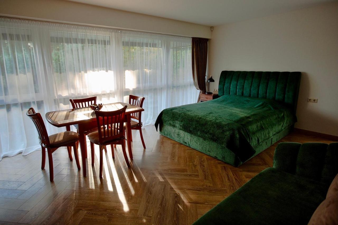 Apartamentai Peledu Atostogoms 奈达 外观 照片