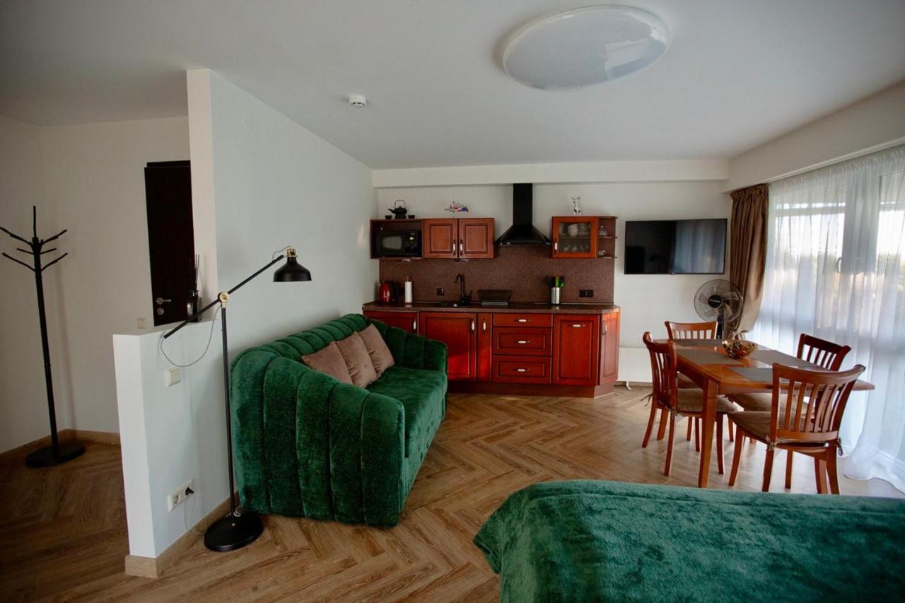 Apartamentai Peledu Atostogoms 奈达 外观 照片