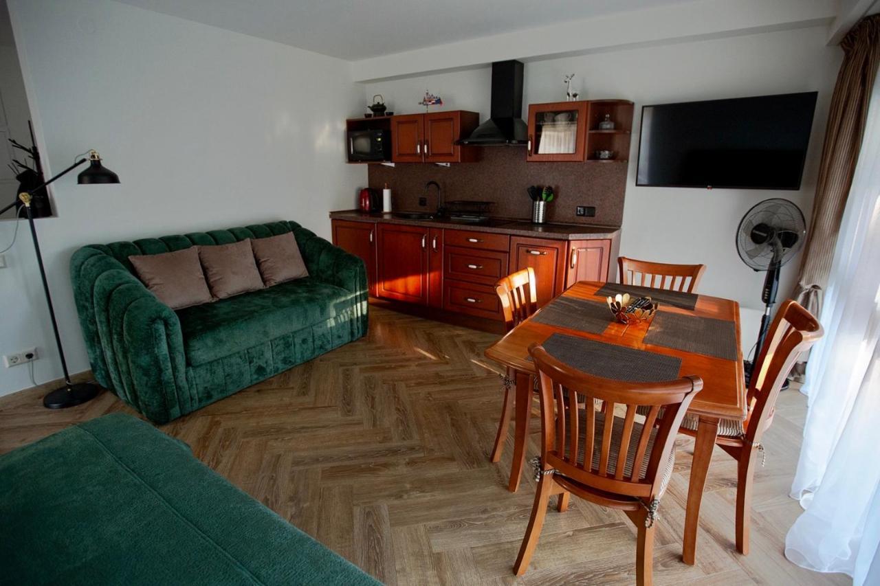 Apartamentai Peledu Atostogoms 奈达 外观 照片