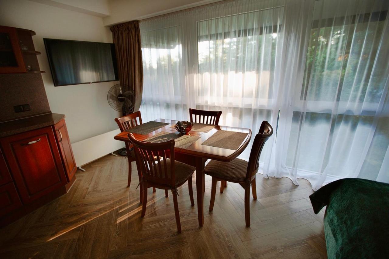 Apartamentai Peledu Atostogoms 奈达 外观 照片